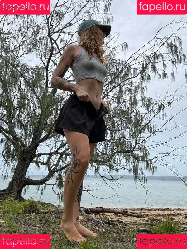 skyesharp / skyesharp_au Onlyfans Photo Gallery 