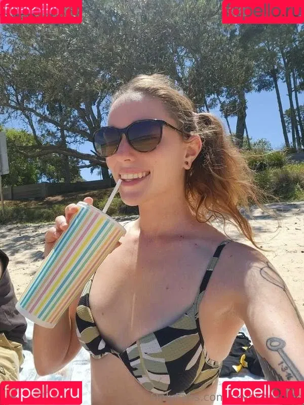 skyesharp / skyesharp_au Onlyfans Photo Gallery 