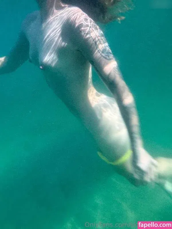 skyesharp / skyesharp_au Onlyfans Photo Gallery 