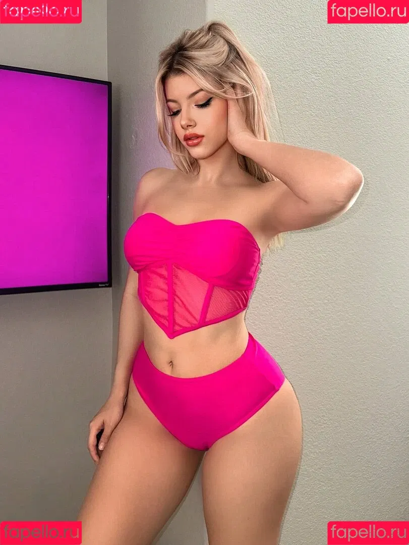 Gabi Champ / Gabi Ciamp / gabiciamp Onlyfans Photo Gallery 