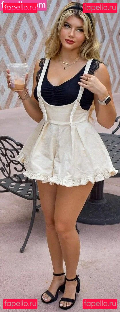 Gabi Champ / Gabi Ciamp / gabiciamp Onlyfans Photo Gallery 