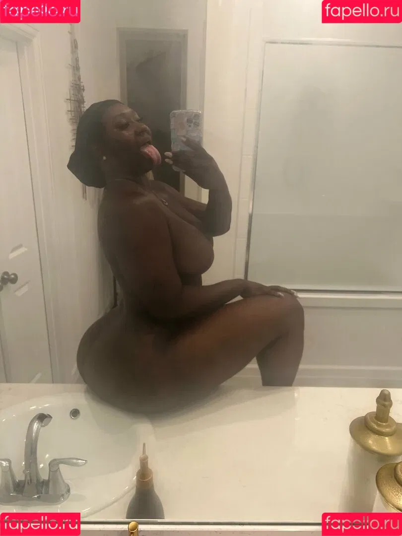 gabbyfox_free / omgwowgab Onlyfans Photo Gallery 