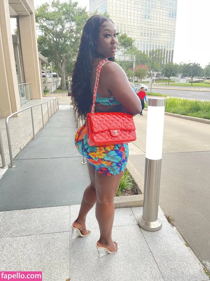 gabbyfox_free / omgwowgab Onlyfans Photo Gallery 