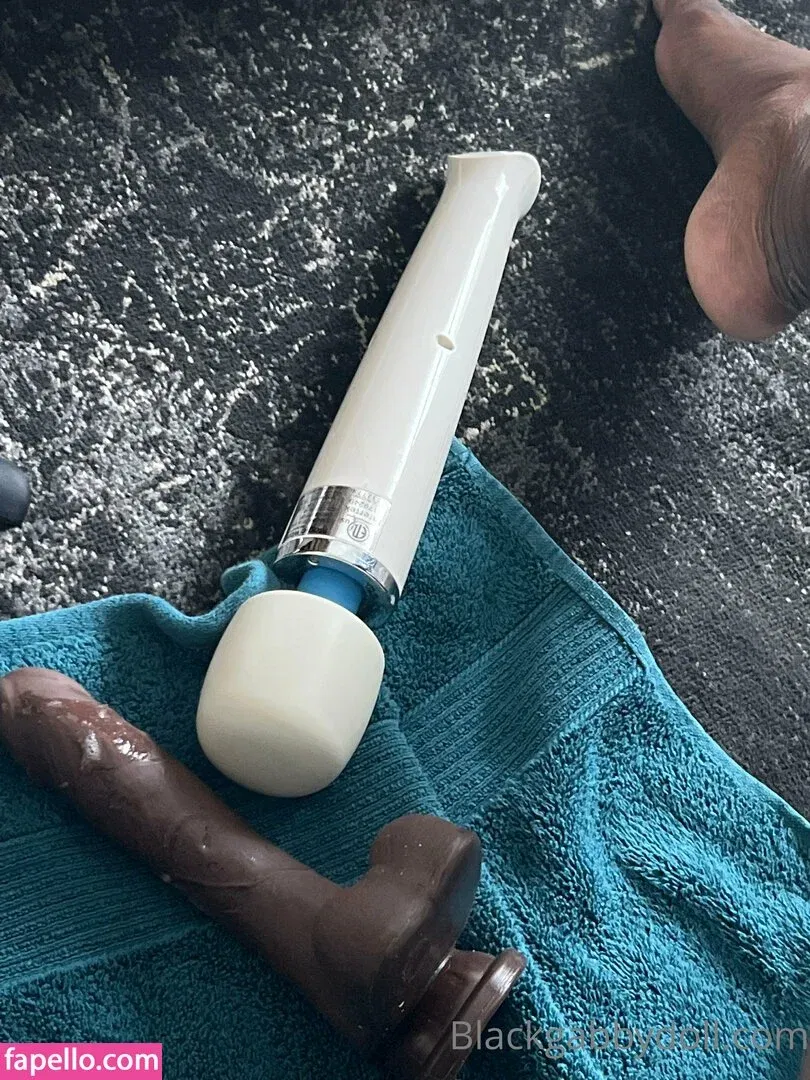 gabbyfox_free / omgwowgab Onlyfans Photo Gallery 