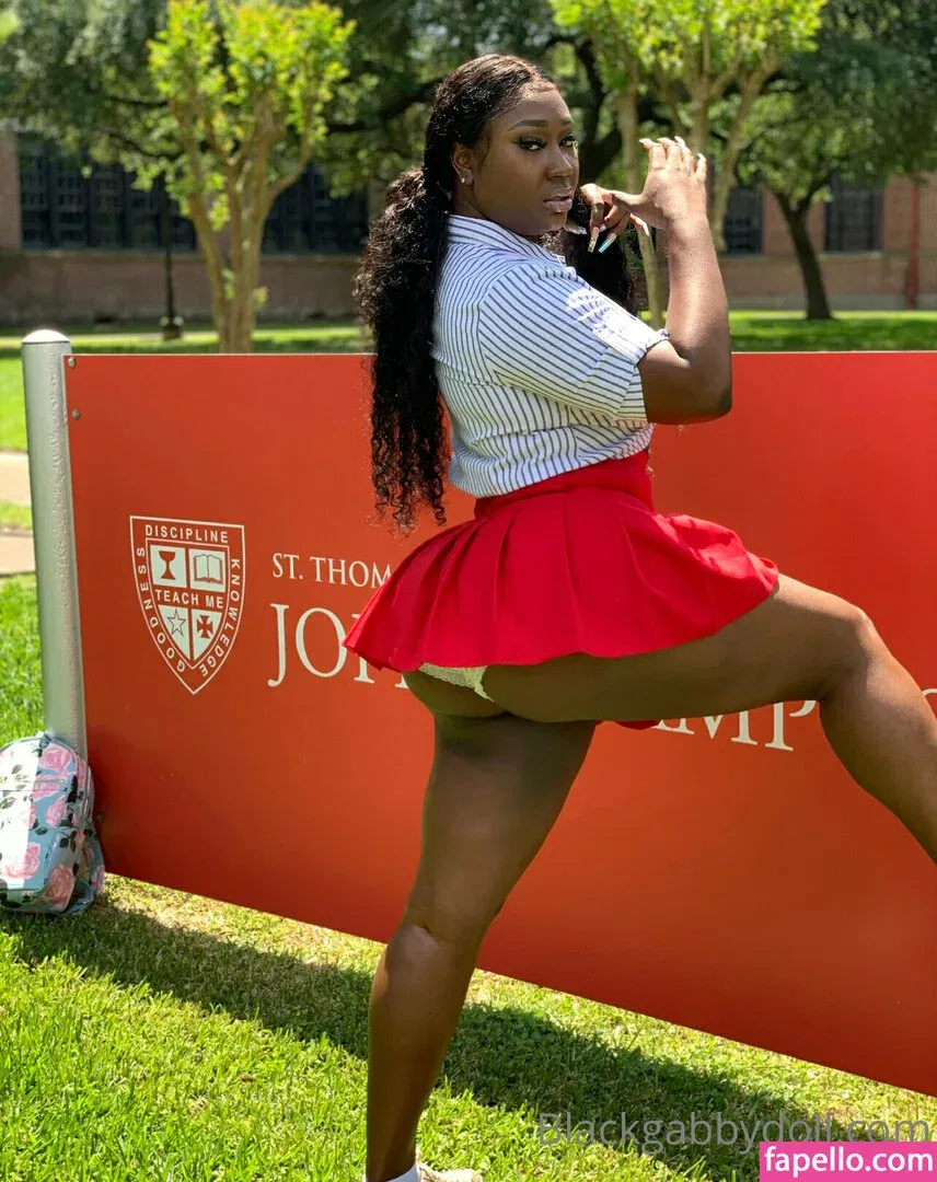 gabbyfox_free / omgwowgab Onlyfans Photo Gallery 