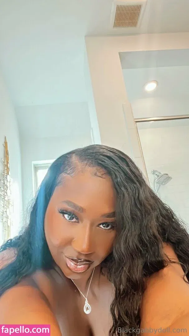 gabbyfox_free / omgwowgab Onlyfans Photo Gallery 