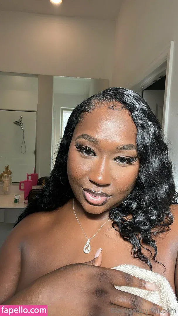 gabbyfox_free / omgwowgab Onlyfans Photo Gallery 