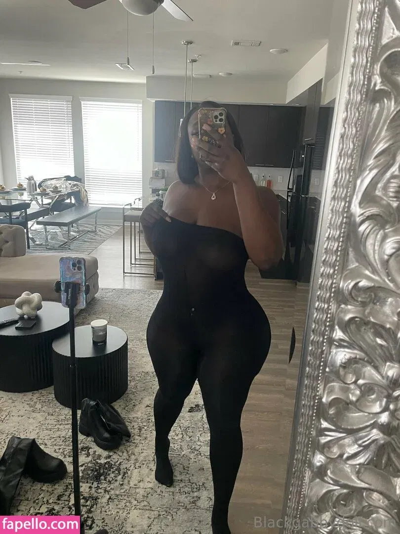 gabbyfox_free / omgwowgab Onlyfans Photo Gallery 