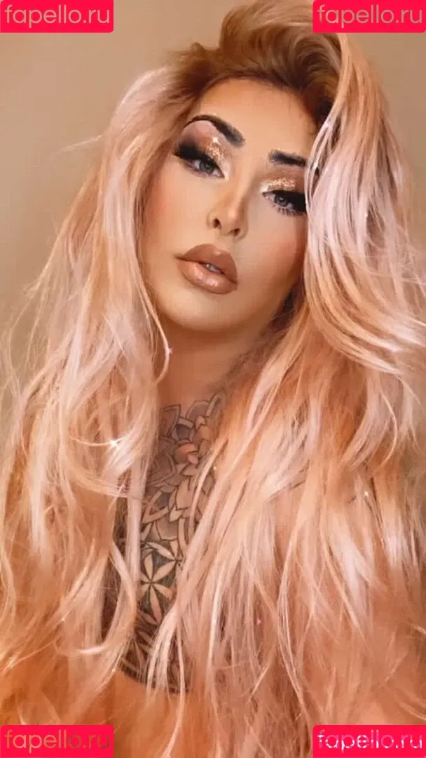 Chanel Santini / chanelsantinixo / thechanelsantini Onlyfans Photo Gallery 