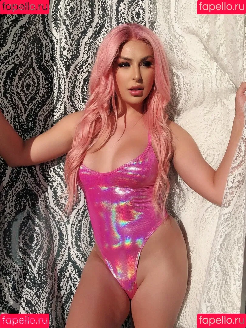 Chanel Santini / chanelsantinixo / thechanelsantini Onlyfans Photo Gallery 