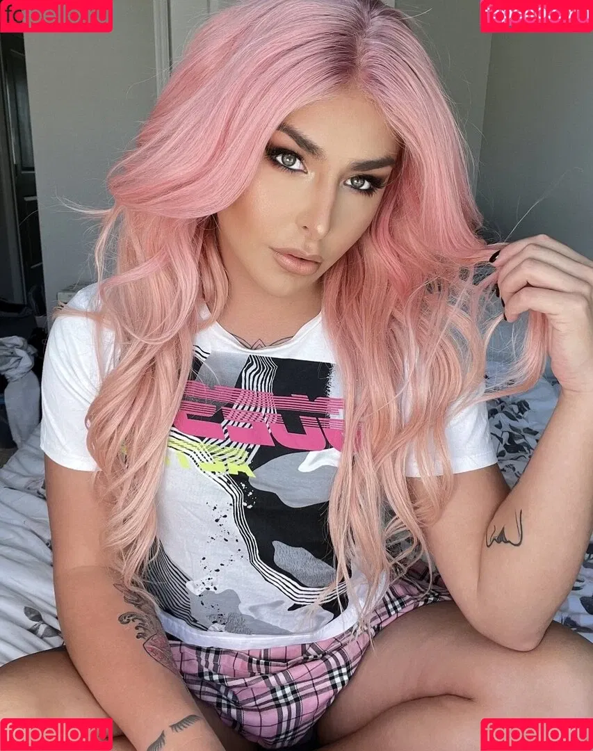 Chanel Santini / chanelsantinixo / thechanelsantini Onlyfans Photo Gallery 