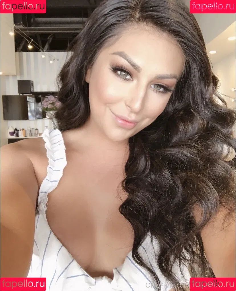 Chanel Santini / chanelsantinixo / thechanelsantini Onlyfans Photo Gallery 