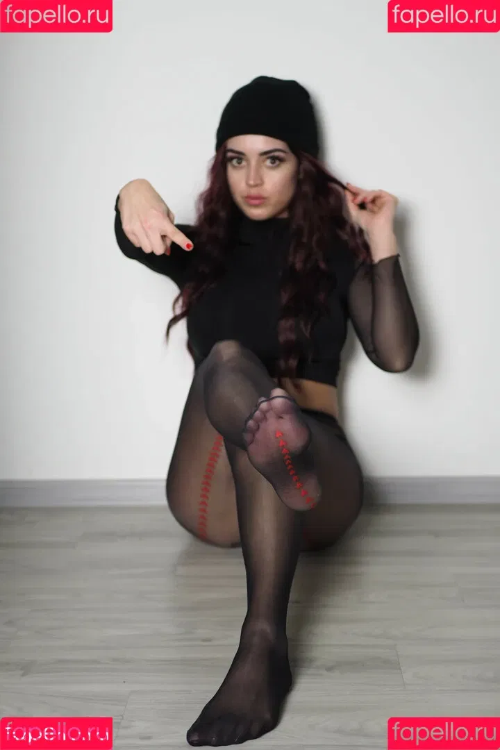 Monie Kulh / Moniekulh Onlyfans Photo Gallery 