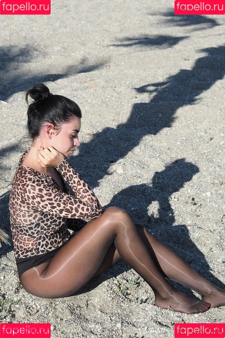 Monie Kulh / Moniekulh Onlyfans Photo Gallery 
