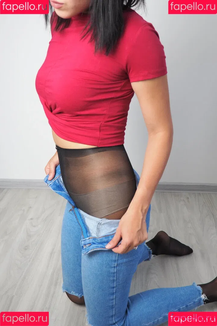 Monie Kulh / Moniekulh Onlyfans Photo Gallery 
