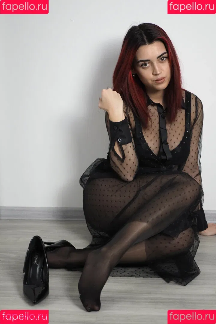 Monie Kulh / Moniekulh Onlyfans Photo Gallery 