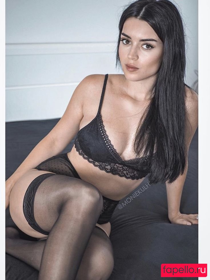 Monie Kulh Nude Onlyfans Photo 3
