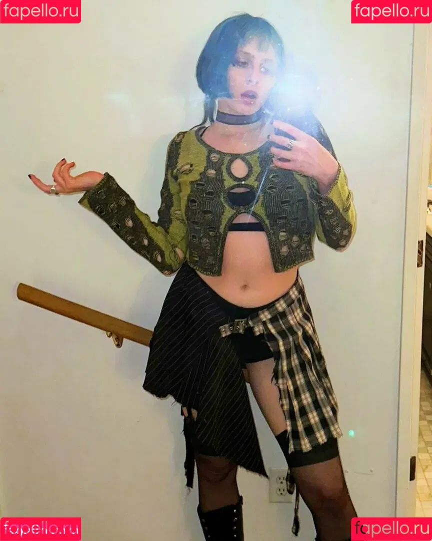 Ashnikko / ashnico / https: Onlyfans Photo Gallery 