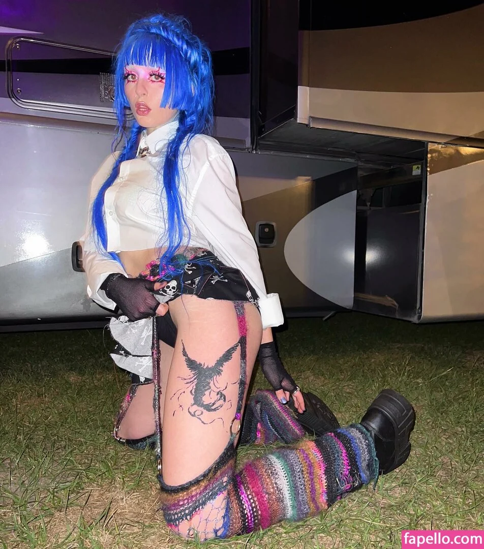 Ashnikko / ashnico / https: Onlyfans Photo Gallery 