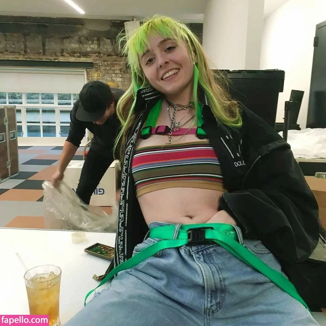 Ashnikko / ashnico / https: Onlyfans Photo Gallery 