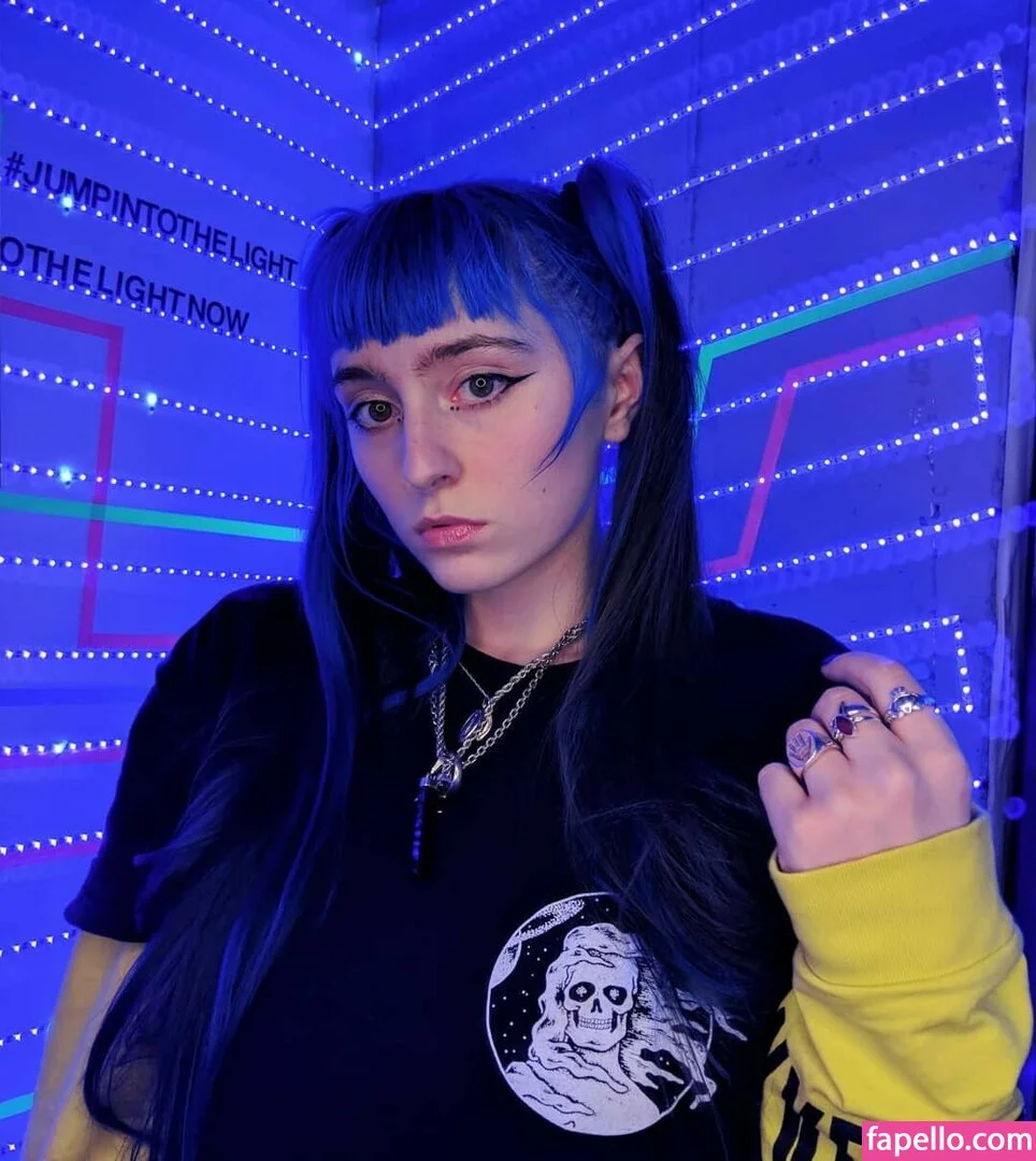 Ashnikko / ashnico / https: Onlyfans Photo Gallery 