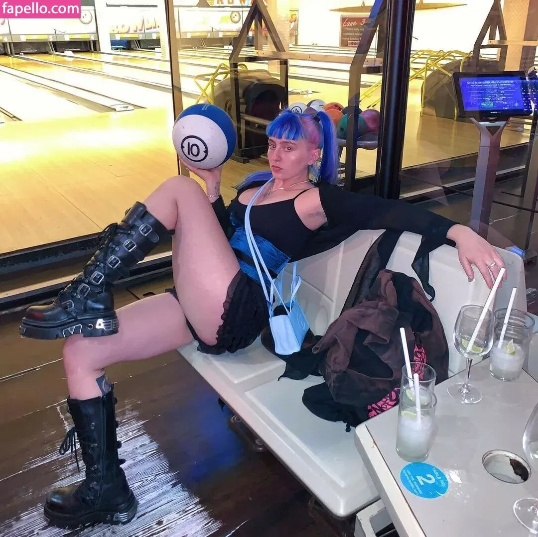 Ashnikko / ashnico / https: Onlyfans Photo Gallery 