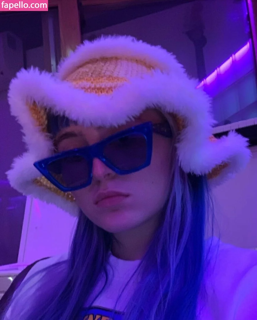 Ashnikko / ashnico / https: Onlyfans Photo Gallery 