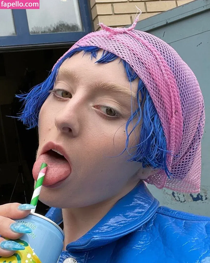 Ashnikko / ashnico / https: Onlyfans Photo Gallery 