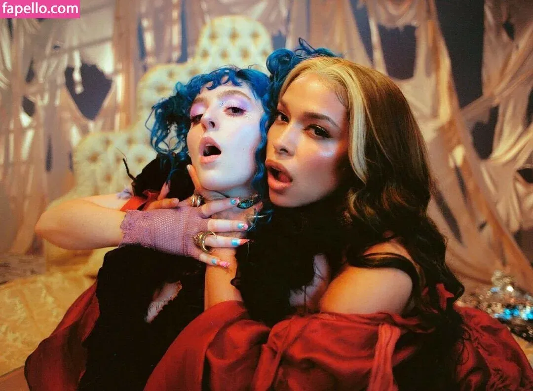 Ashnikko / ashnico / https: Onlyfans Photo Gallery 