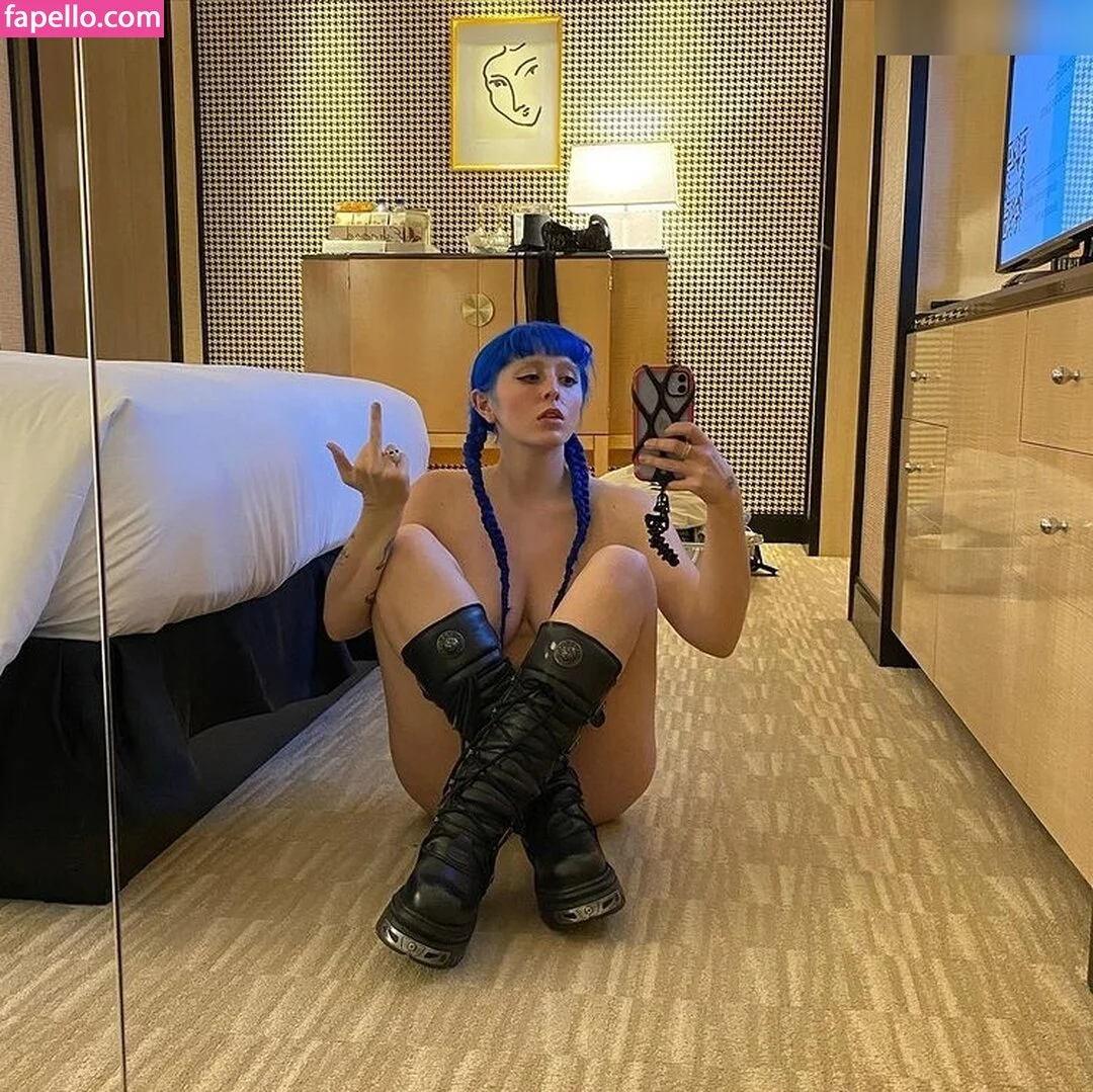 Ashnikko / ashnico / https: Onlyfans Photo Gallery 