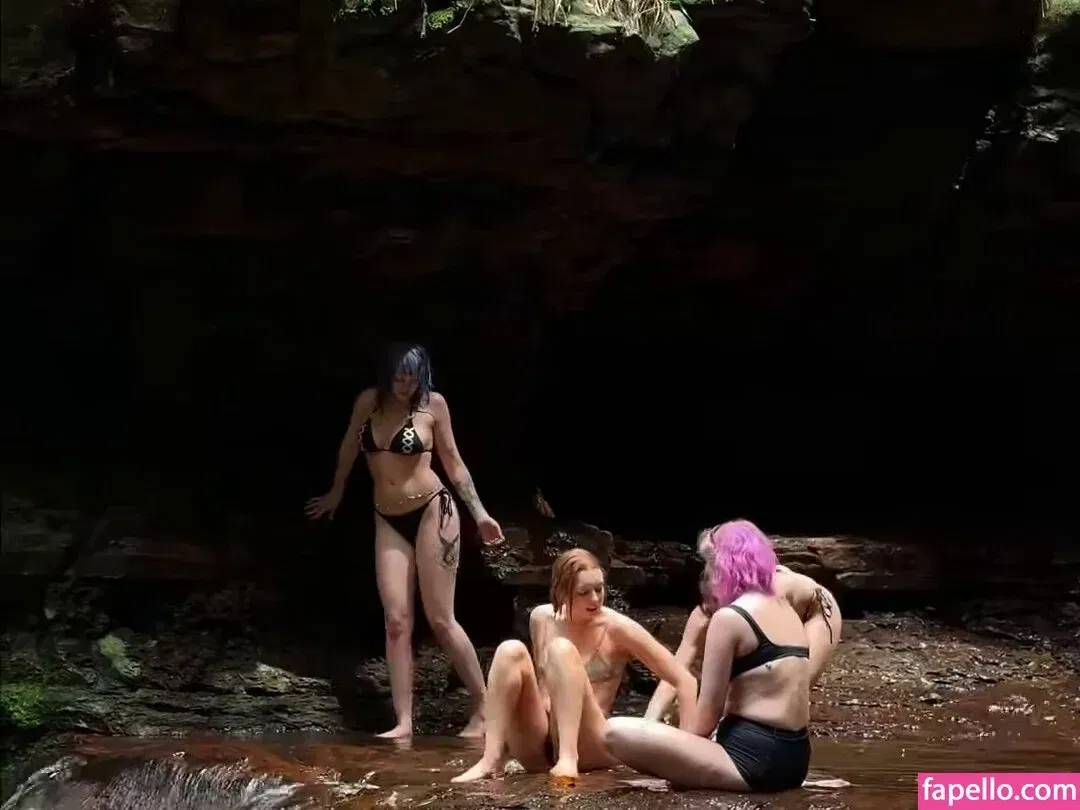 Ashnikko / ashnico / https: Onlyfans Photo Gallery 