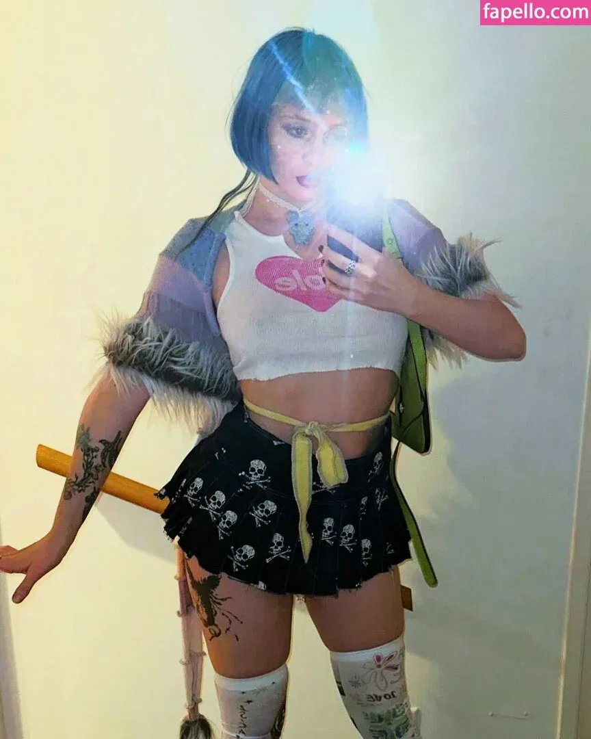 Ashnikko / ashnico / https: Onlyfans Photo Gallery 