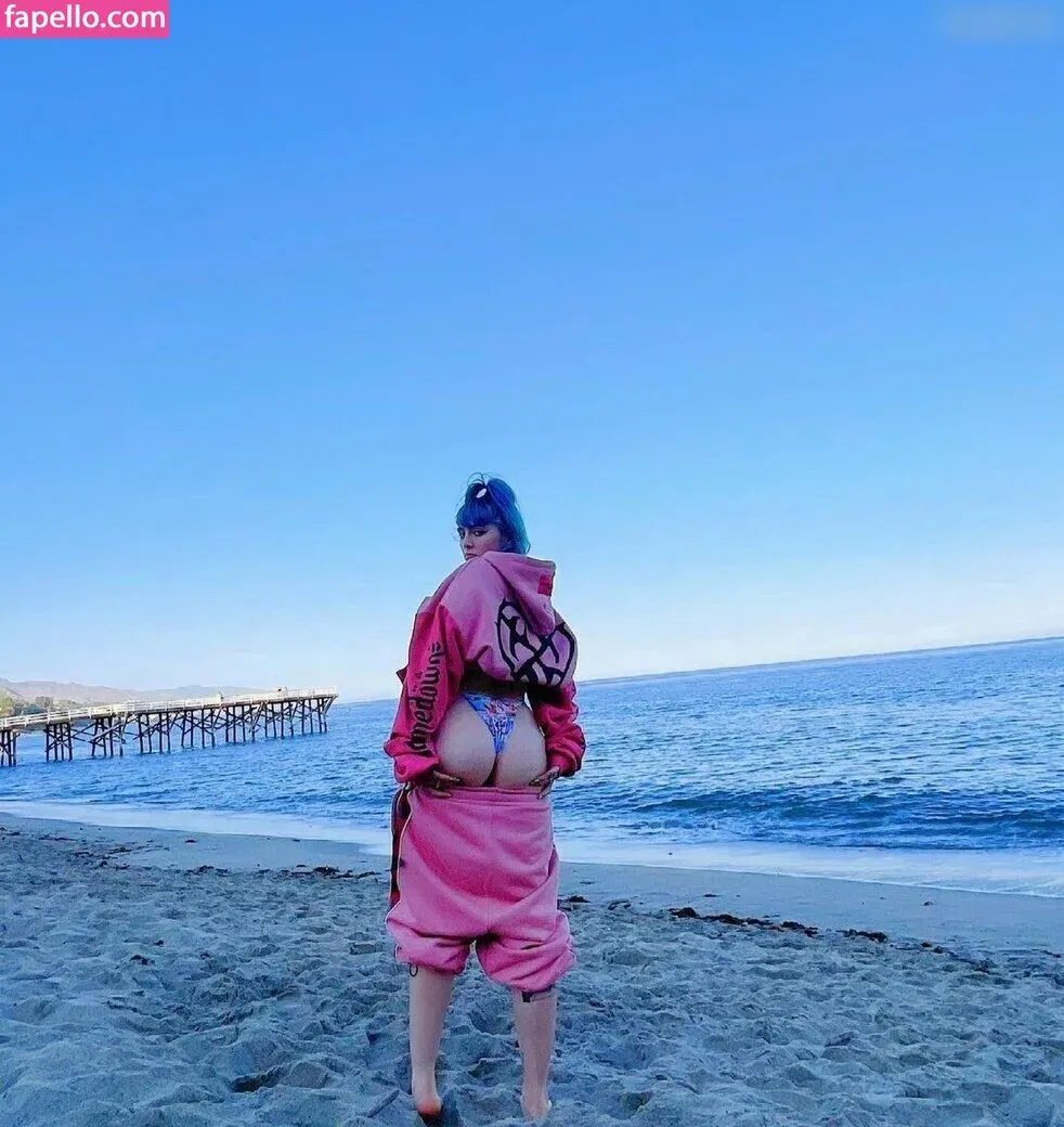 Ashnikko / ashnico / https: Onlyfans Photo Gallery 