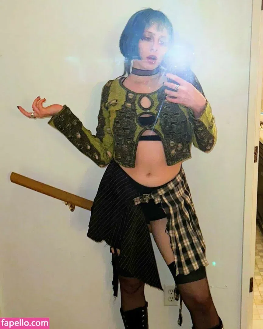 Ashnikko / ashnico / https: Onlyfans Photo Gallery 