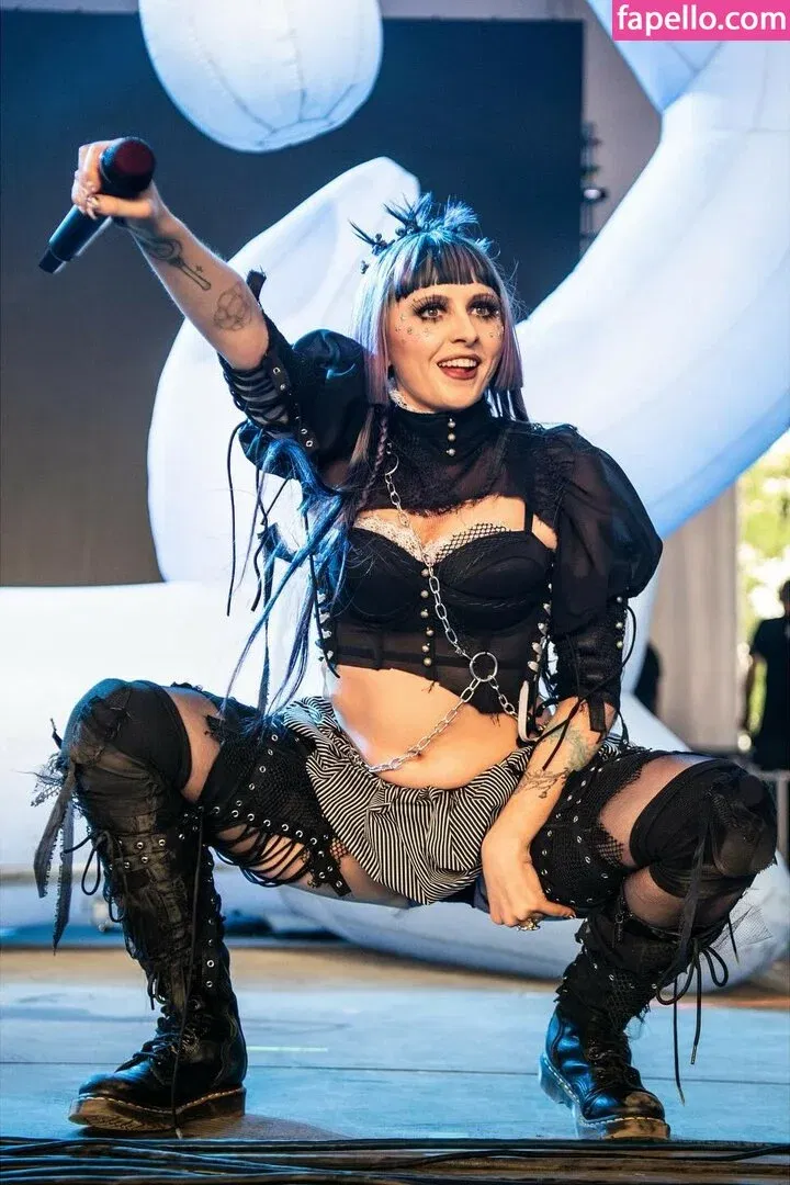 Ashnikko / ashnico / https: Onlyfans Photo Gallery 