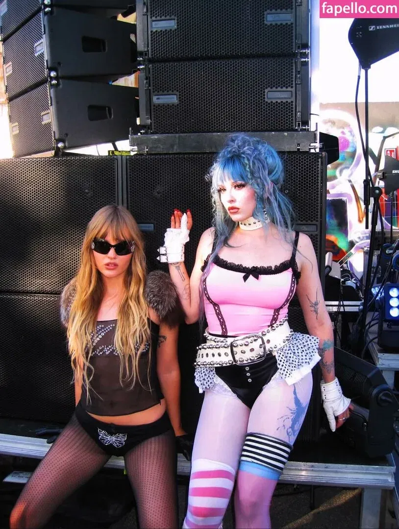 Ashnikko / ashnico / https: Onlyfans Photo Gallery 