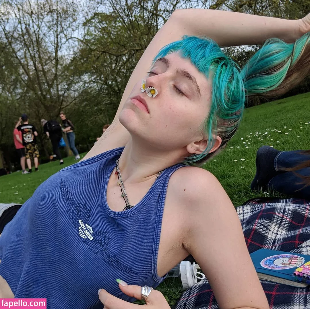 Ashnikko / ashnico / https: Onlyfans Photo Gallery 