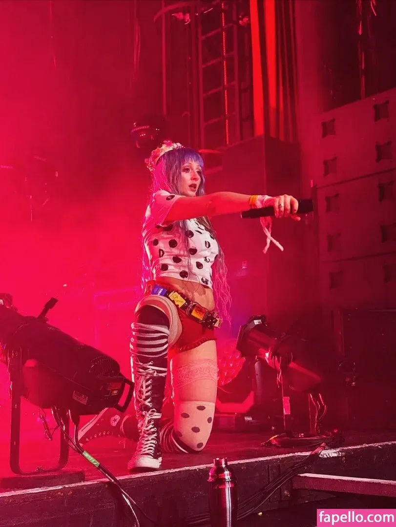 Ashnikko / ashnico / https: Onlyfans Photo Gallery 