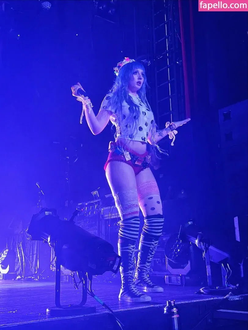 Ashnikko / ashnico / https: Onlyfans Photo Gallery 