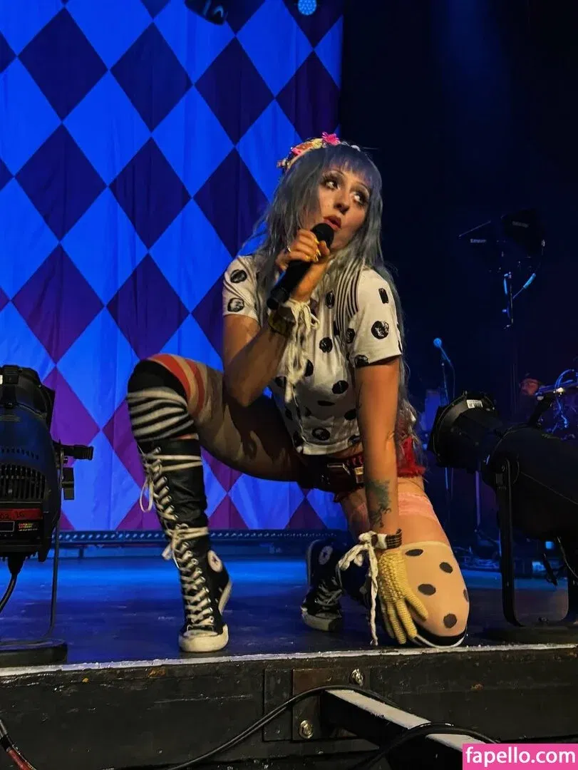 Ashnikko / ashnico / https: Onlyfans Photo Gallery 