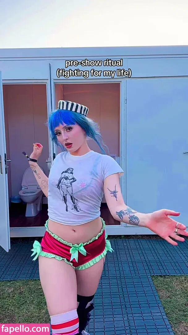 Ashnikko / ashnico / https: Onlyfans Photo Gallery 