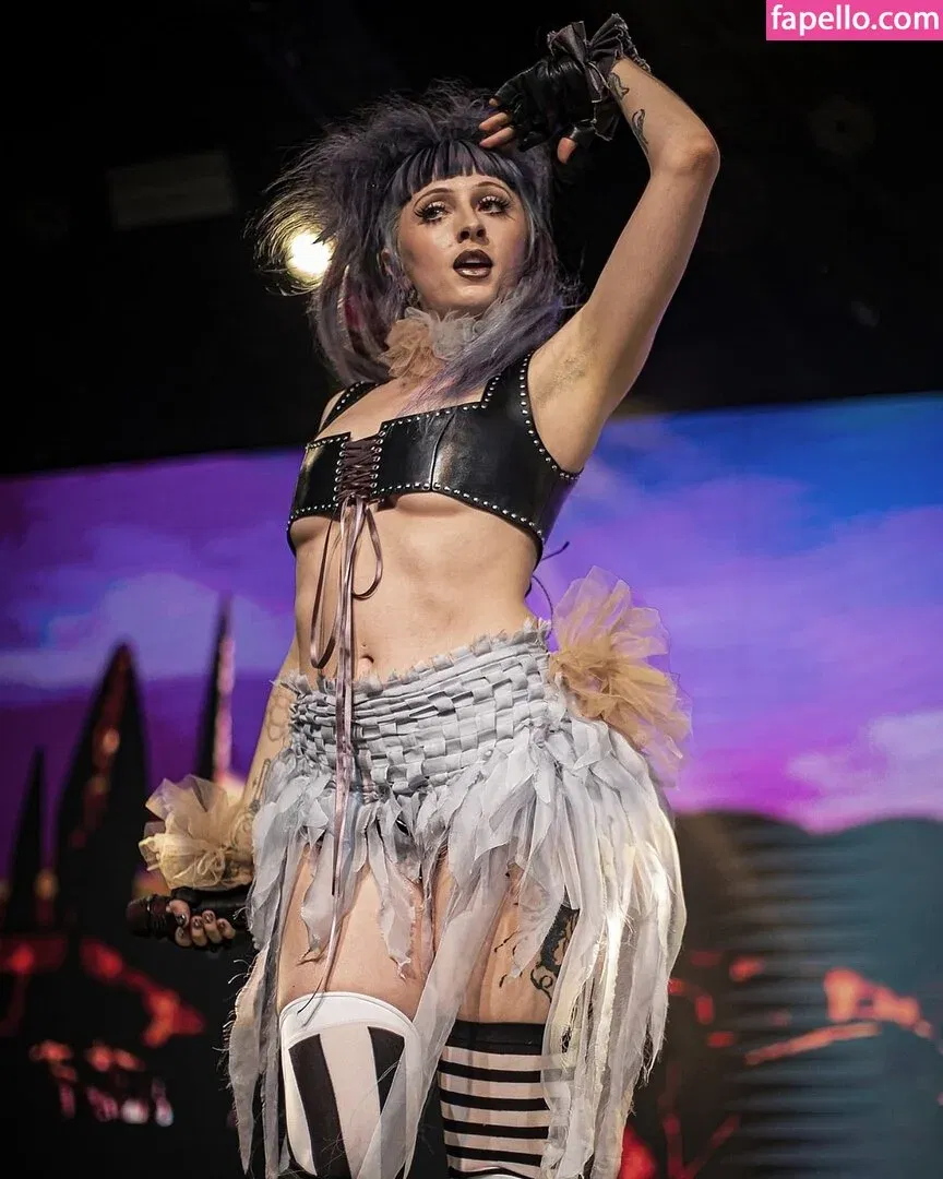 Ashnikko / ashnico / https: Onlyfans Photo Gallery 