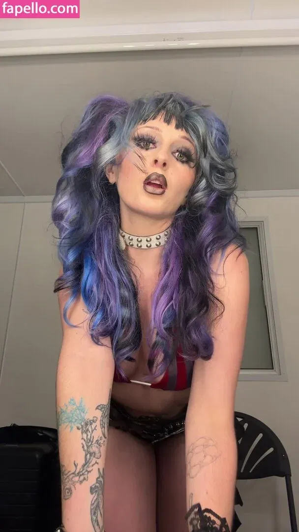 Ashnikko / ashnico / https: Onlyfans Photo Gallery 