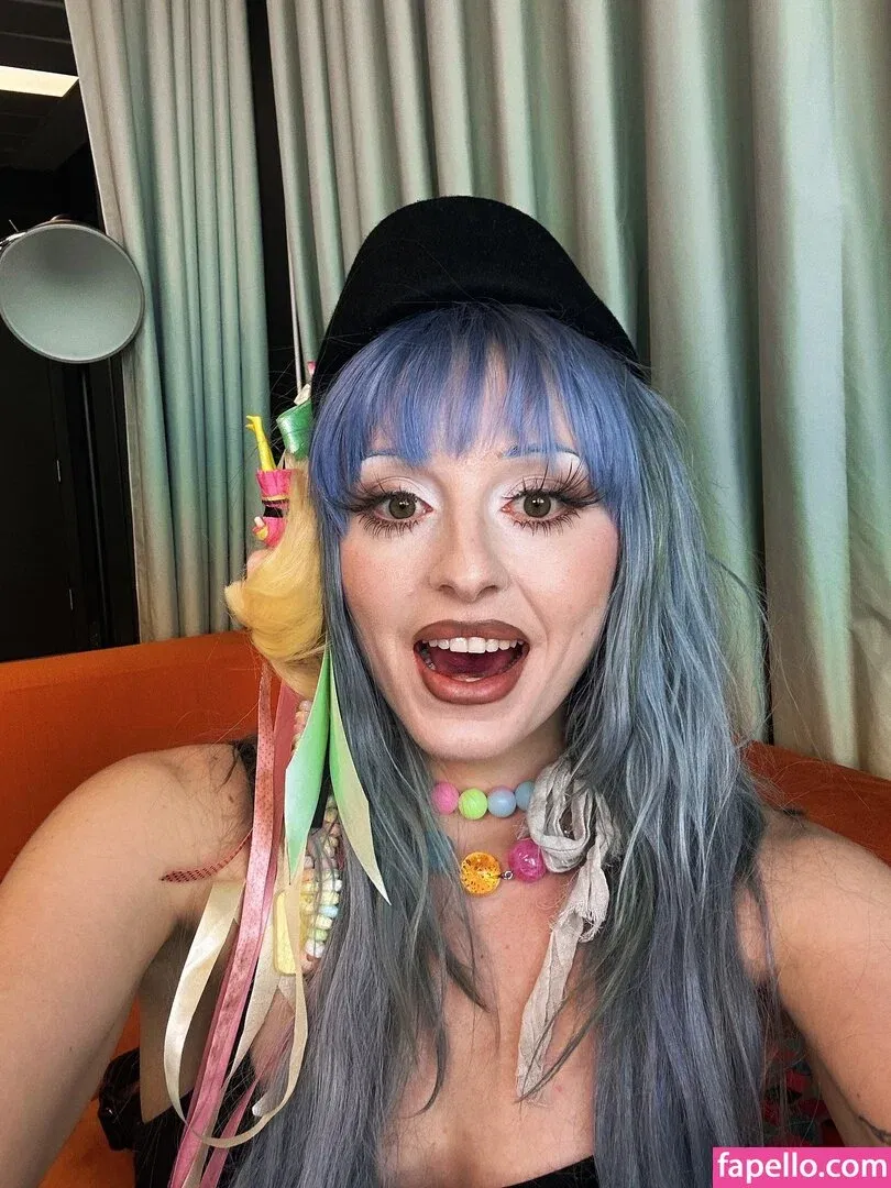 Ashnikko / ashnico / https: Onlyfans Photo Gallery 