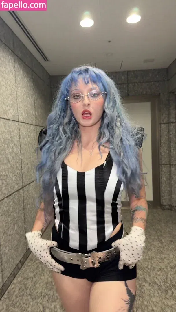 Ashnikko / ashnico / https: Onlyfans Photo Gallery 