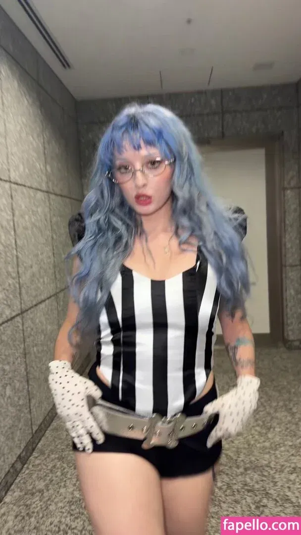 Ashnikko / ashnico / https: Onlyfans Photo Gallery 