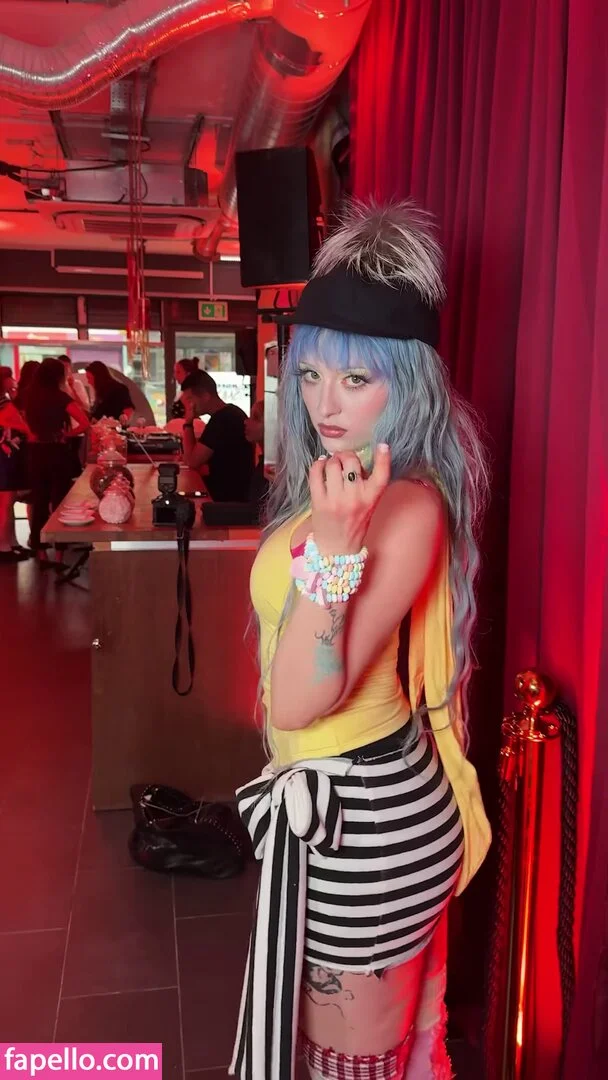 Ashnikko / ashnico / https: Onlyfans Photo Gallery 