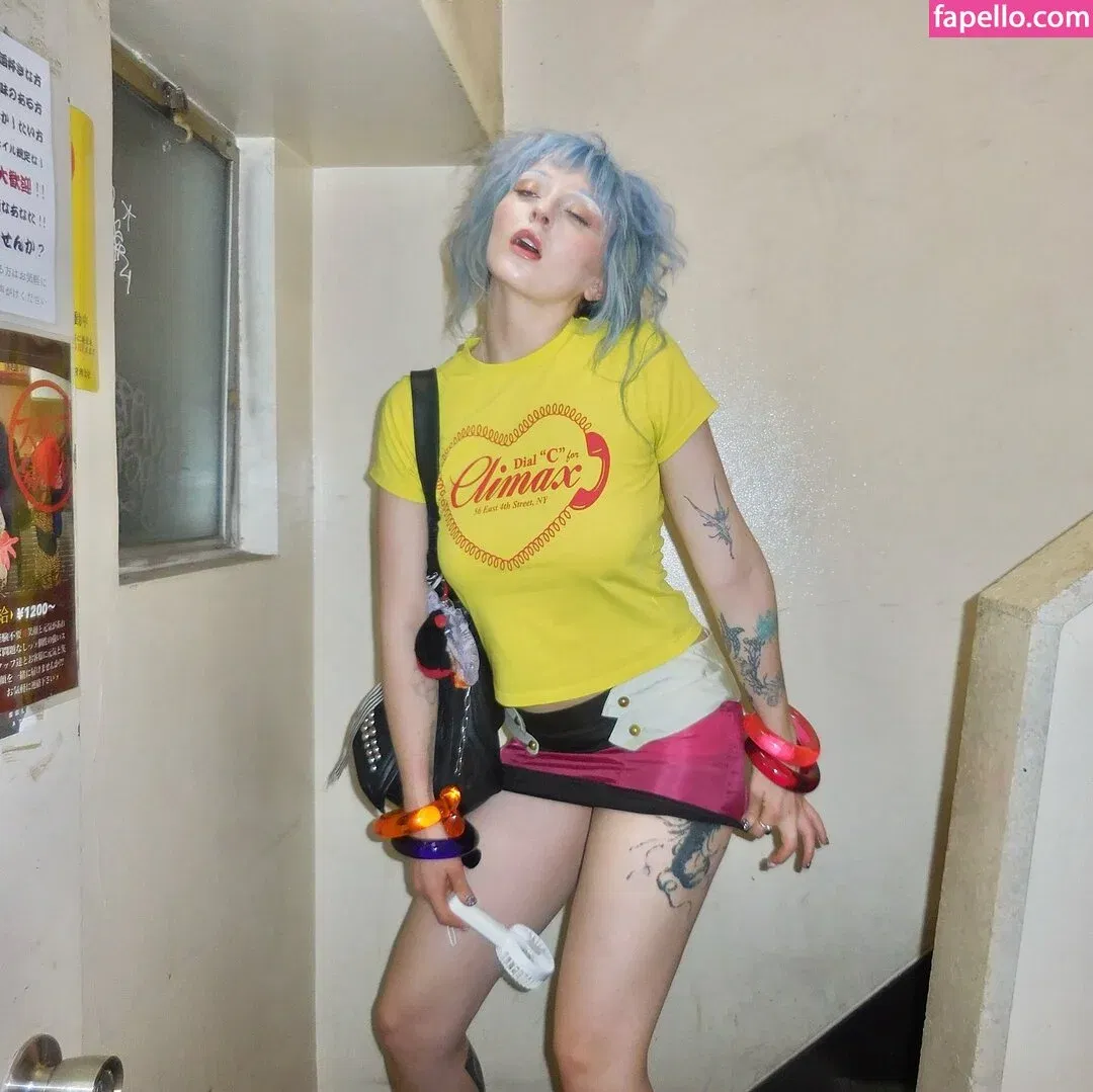 Ashnikko / ashnico / https: Onlyfans Photo Gallery 