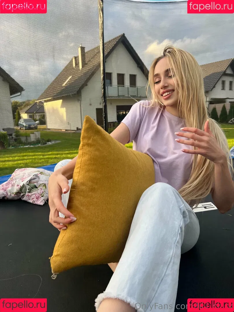 lilli.clark / lilli_clark Onlyfans Photo Gallery 