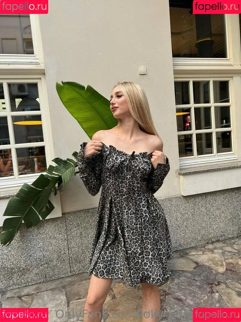 lilli.clark / lilli_clark Onlyfans Photo Gallery 